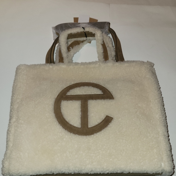 UGG x Telfar Medium Reverse Shearling Shopper Natural - Picture 12 of 16